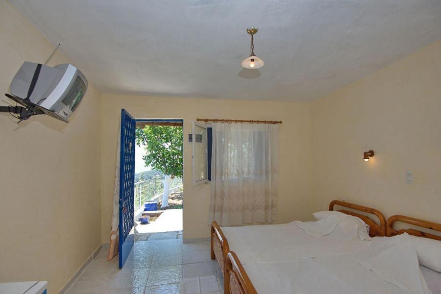 Rizos Veranda - Rooms Isomata Esterno foto